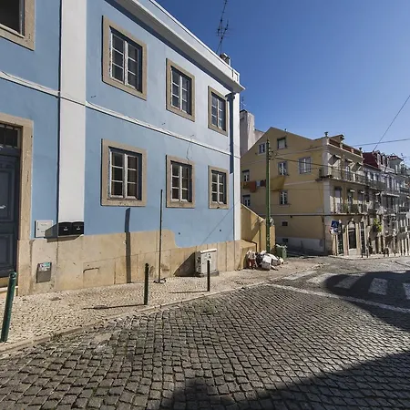 شقة Lovelystay Saudade Studio Lisbon's Narrowest Building Lisboa
