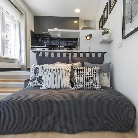 Lovelystay Saudade Studio Lisbon's Narrowest Building Lisboa