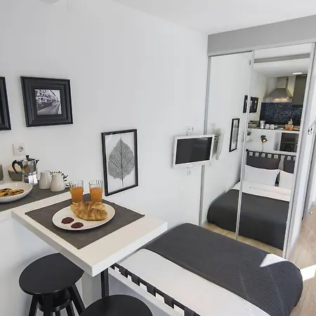 Lovelystay Saudade Studio Lisbon's Narrowest Building شقة Lisboa