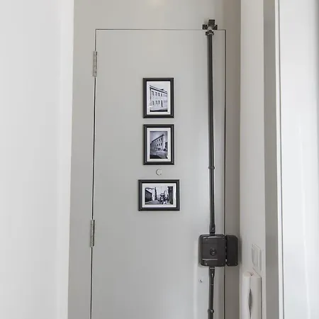 Lovelystay Saudade Studio Lisbon's Narrowest Building Apartman Lisboa